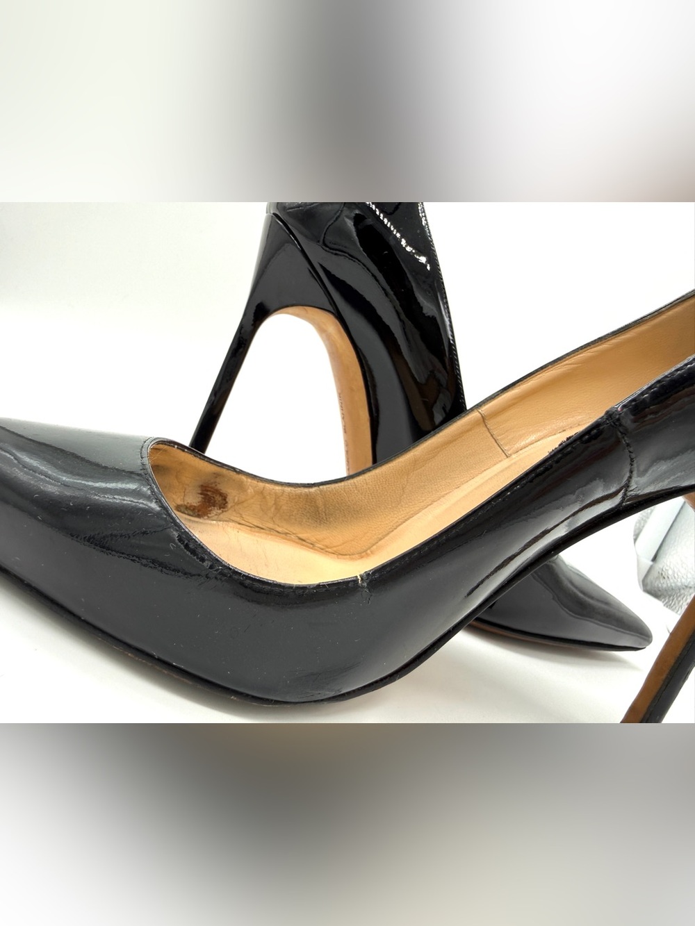 Manolo Blahnik Black Patent Leather Pointed-Toe Pumps – Size 38 - Picture 9 of 9